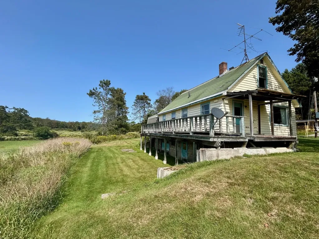 2077 Vt Route 12 North Randolph VT 05060