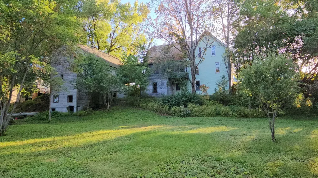 104 Vt 5a Burke VT 05871