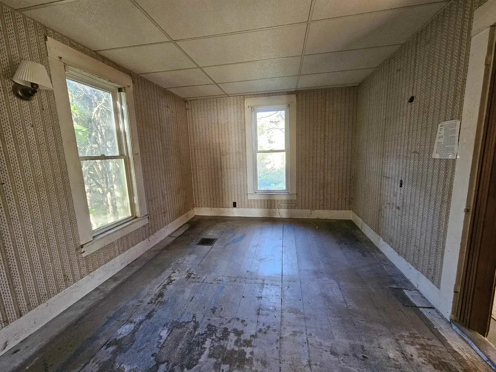 104 Vt 5a Burke VT 05871