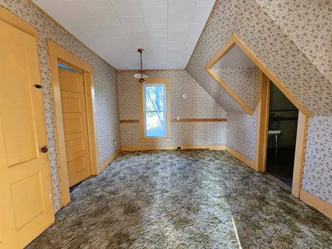 104 Vt 5a Burke VT 05871