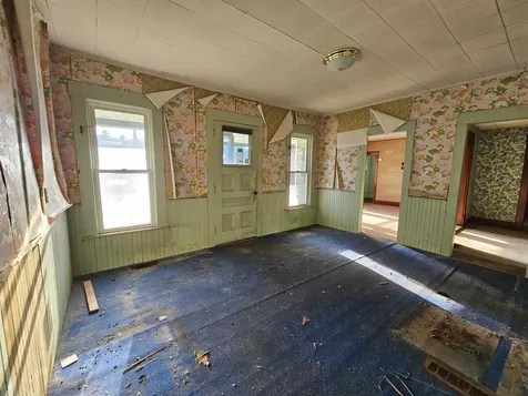 104 Vt 5a Burke VT 05871