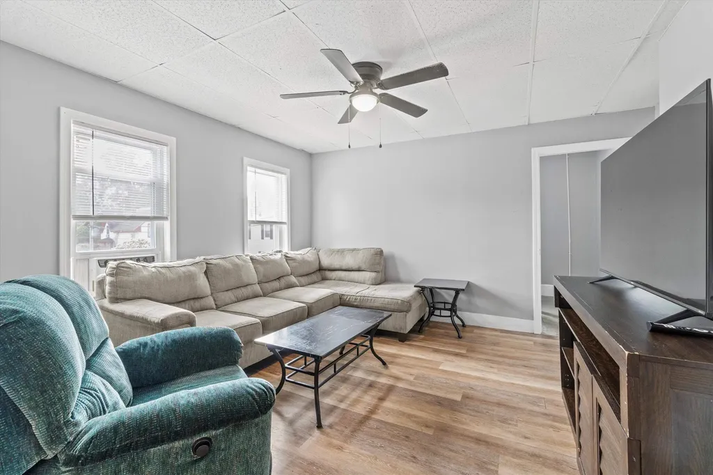 15 West Street Manchester NH 03102