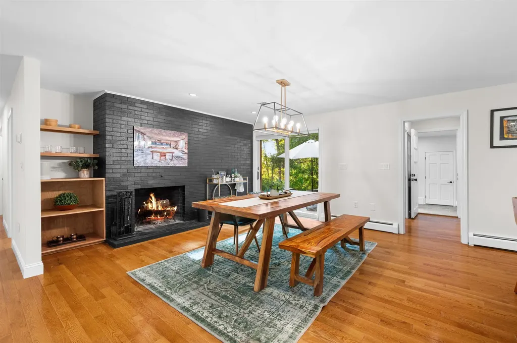 16 Hemlock Hill Road Amherst NH 03031