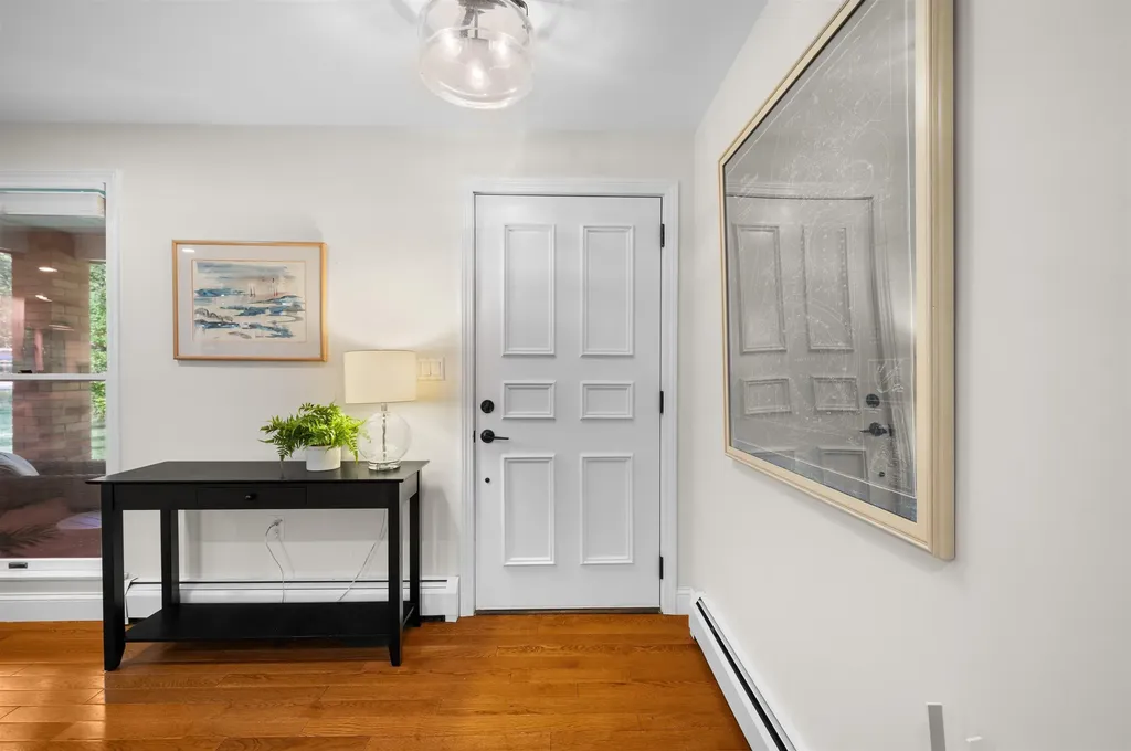 16 Hemlock Hill Road Amherst NH 03031