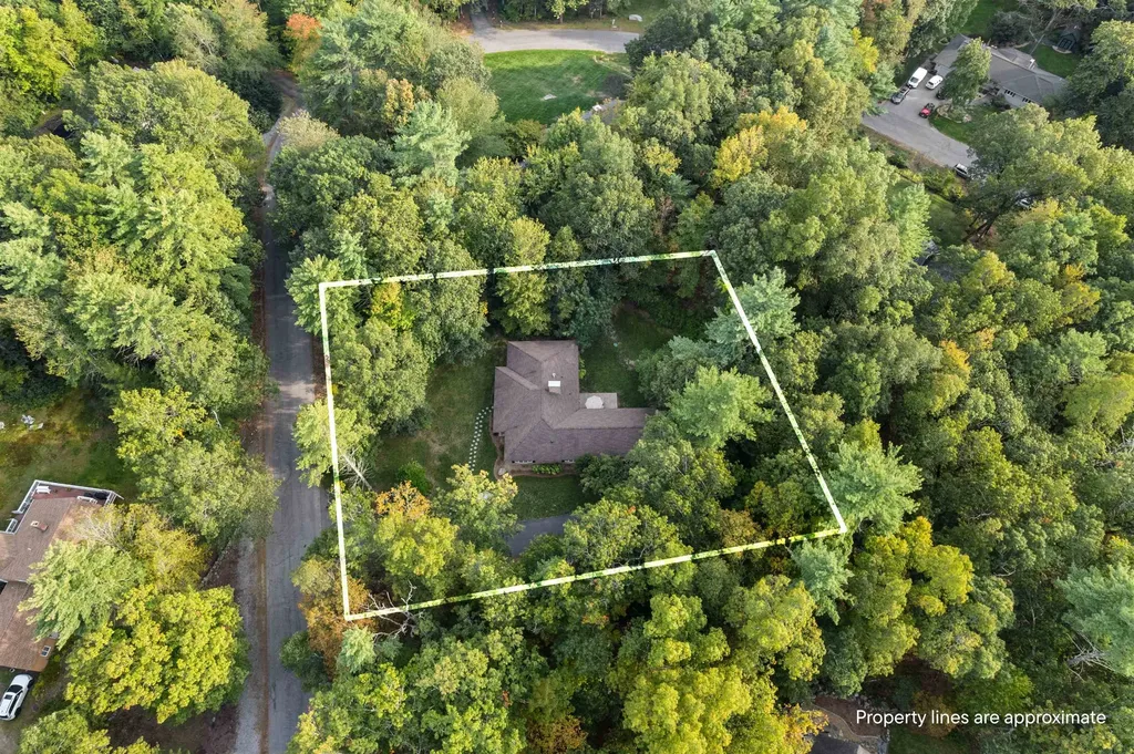 16 Hemlock Hill Road Amherst NH 03031