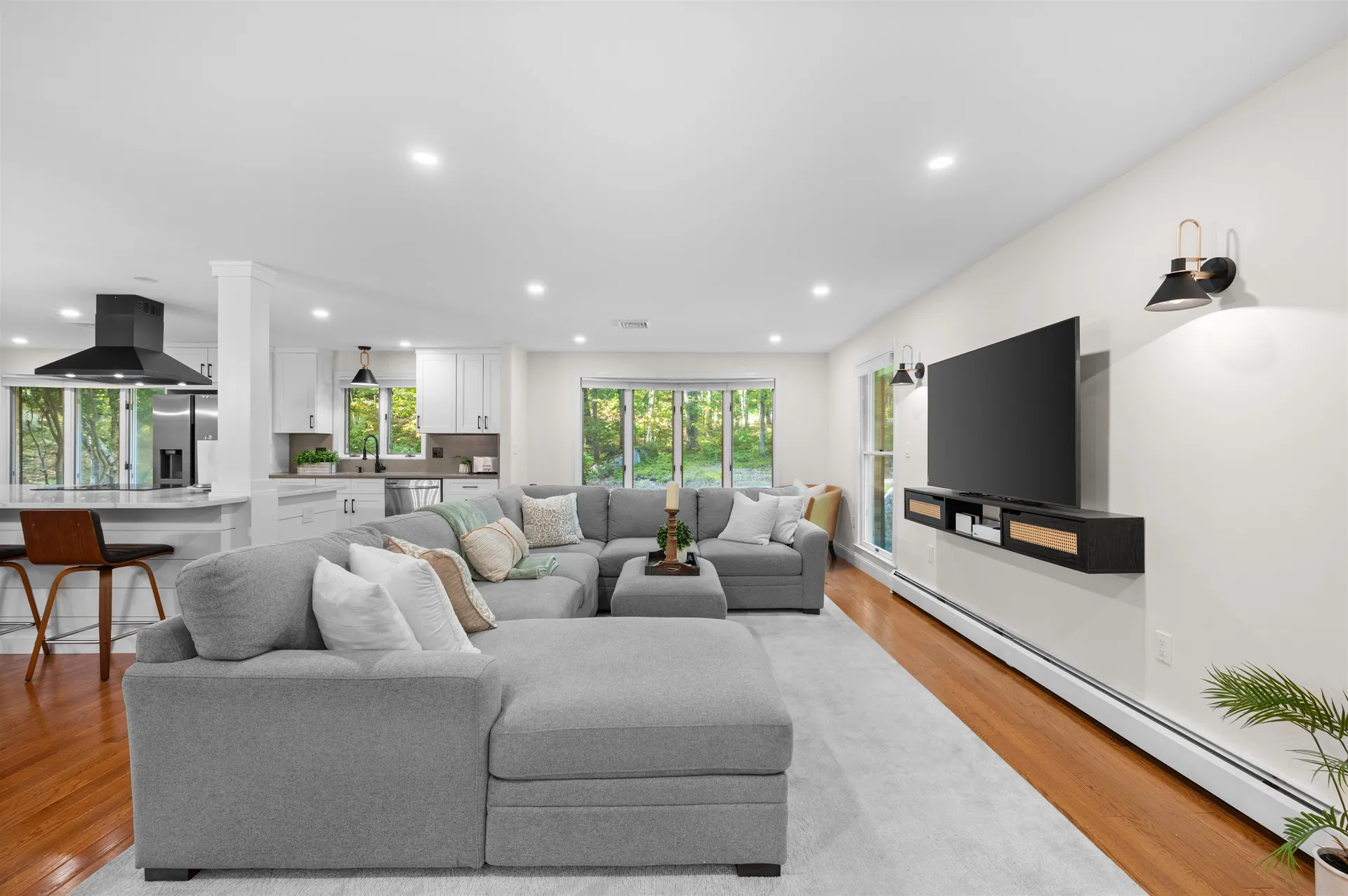 16 Hemlock Hill Road Amherst NH 03031