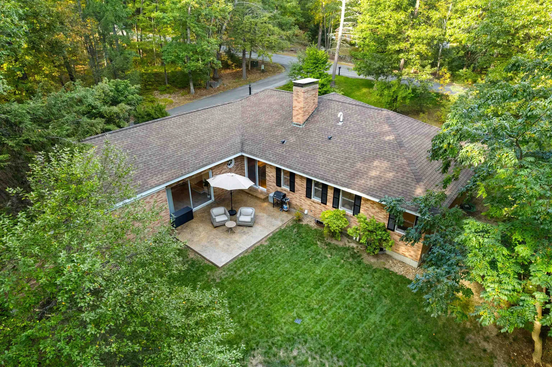 16 Hemlock Hill Road Amherst NH 03031