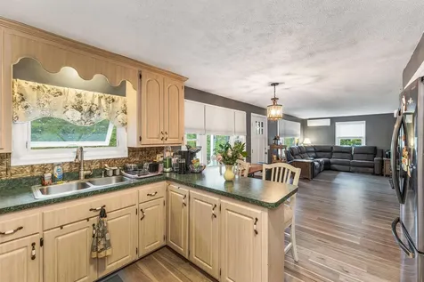 61 White Oaks Road Laconia NH 03246