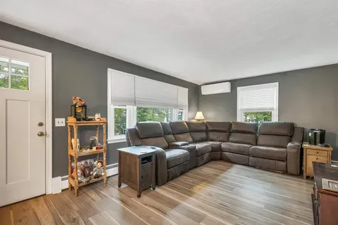 61 White Oaks Road Laconia NH 03246