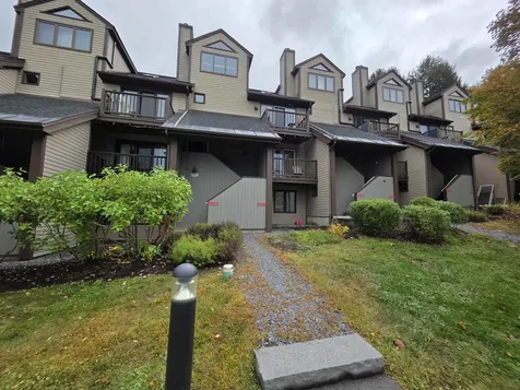 72 Mountains Edge Road West Windsor VT 05037