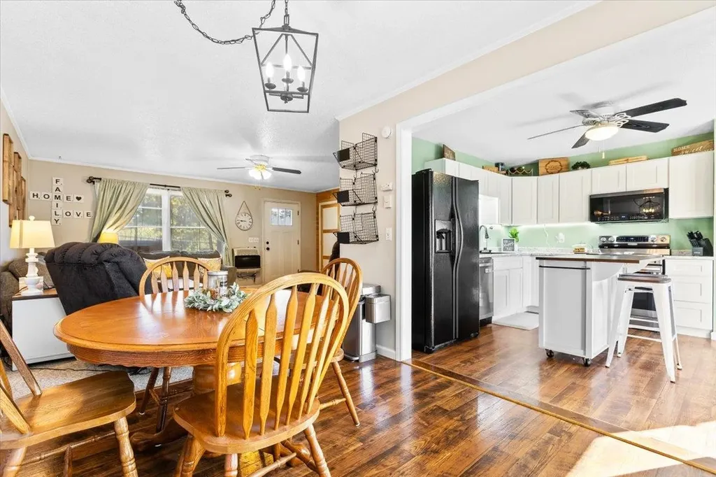 274 Scottsdale Road Newport City VT 05855