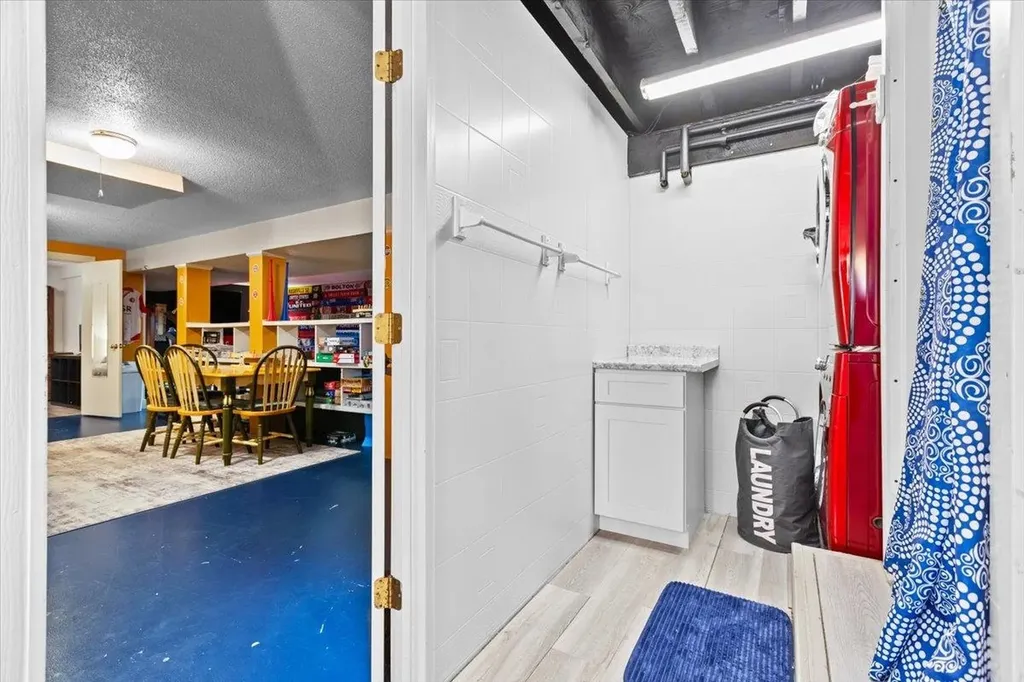 274 Scottsdale Road Newport City VT 05855