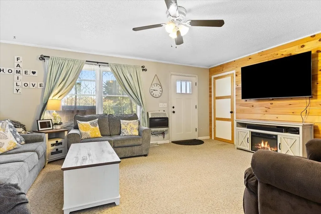 274 Scottsdale Road Newport City VT 05855