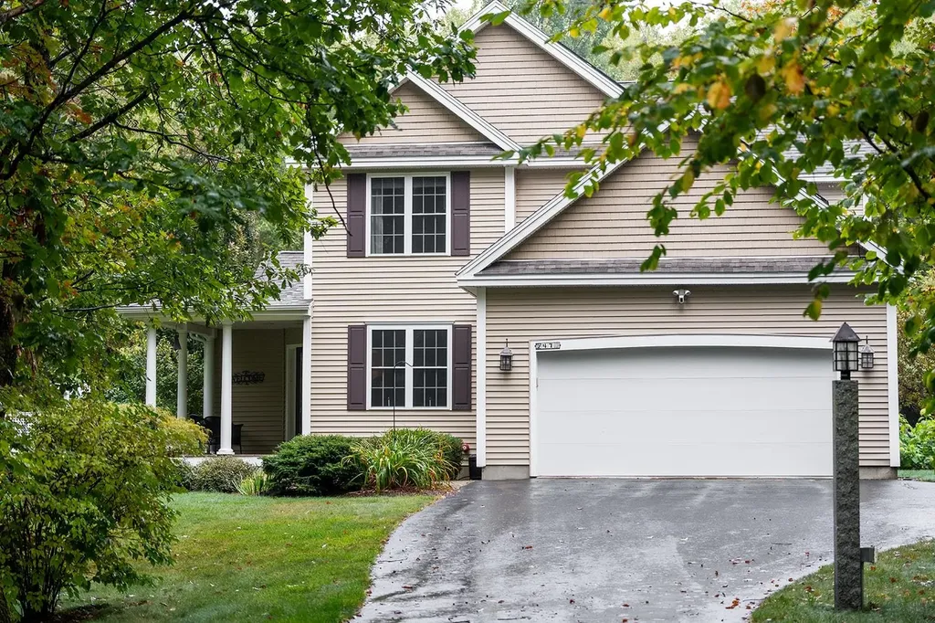 47 Cadran Crossing Milford NH 03055