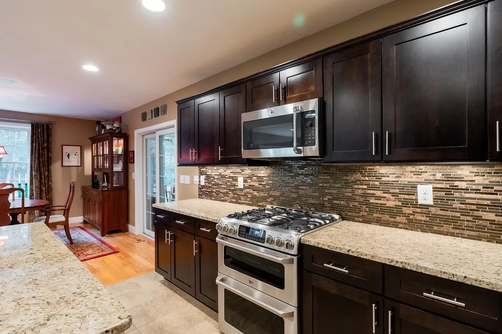 47 Cadran Crossing Milford NH 03055