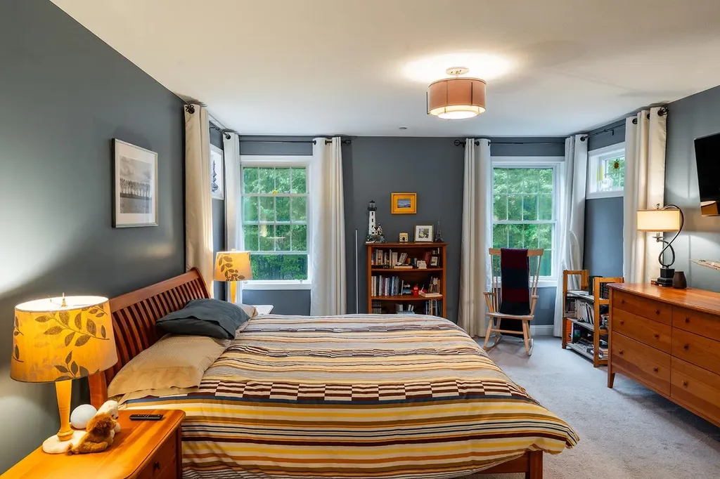 47 Cadran Crossing Milford NH 03055