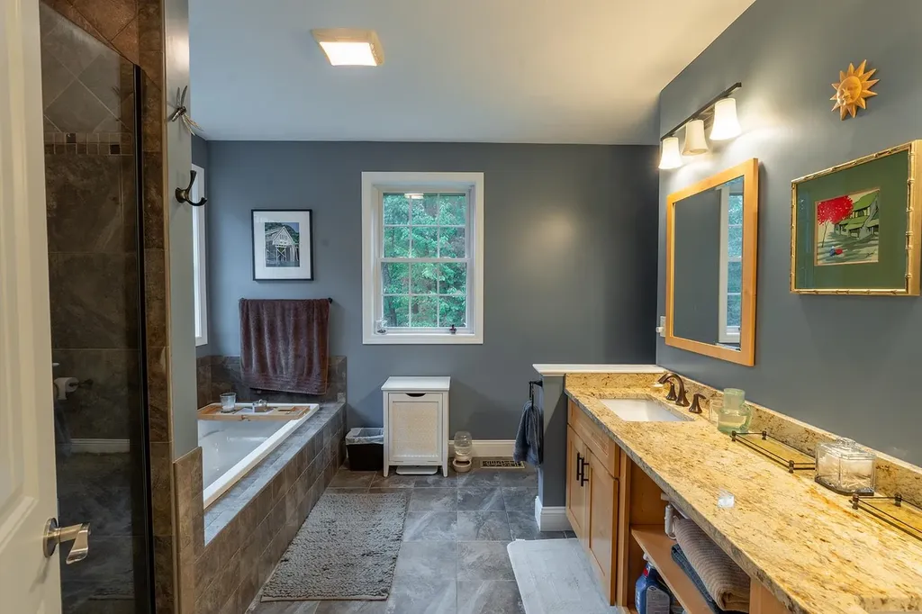 47 Cadran Crossing Milford NH 03055