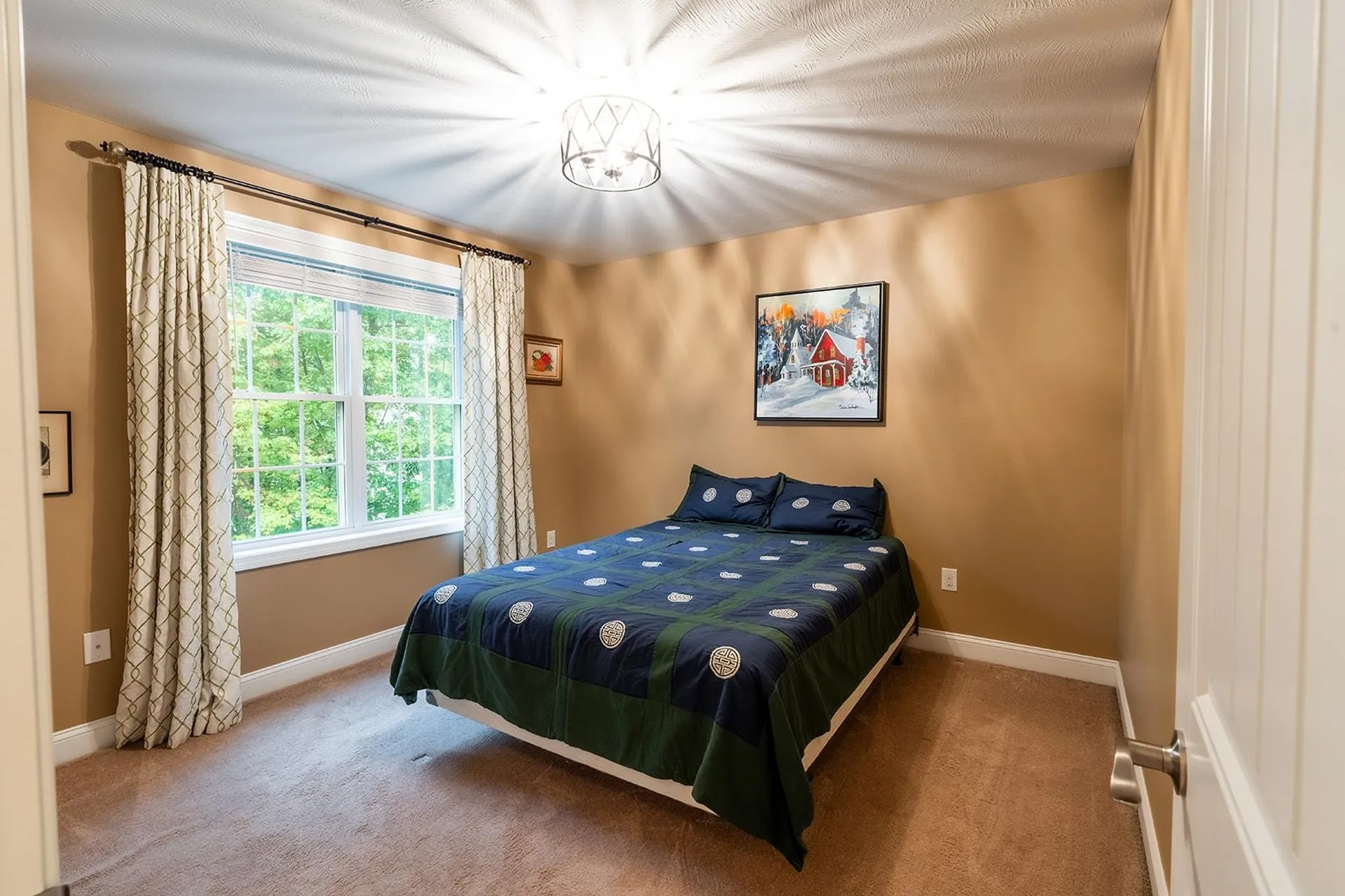 47 Cadran Crossing Milford NH 03055
