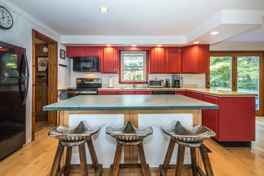 3 Orchard Drive Rutland City VT 05701