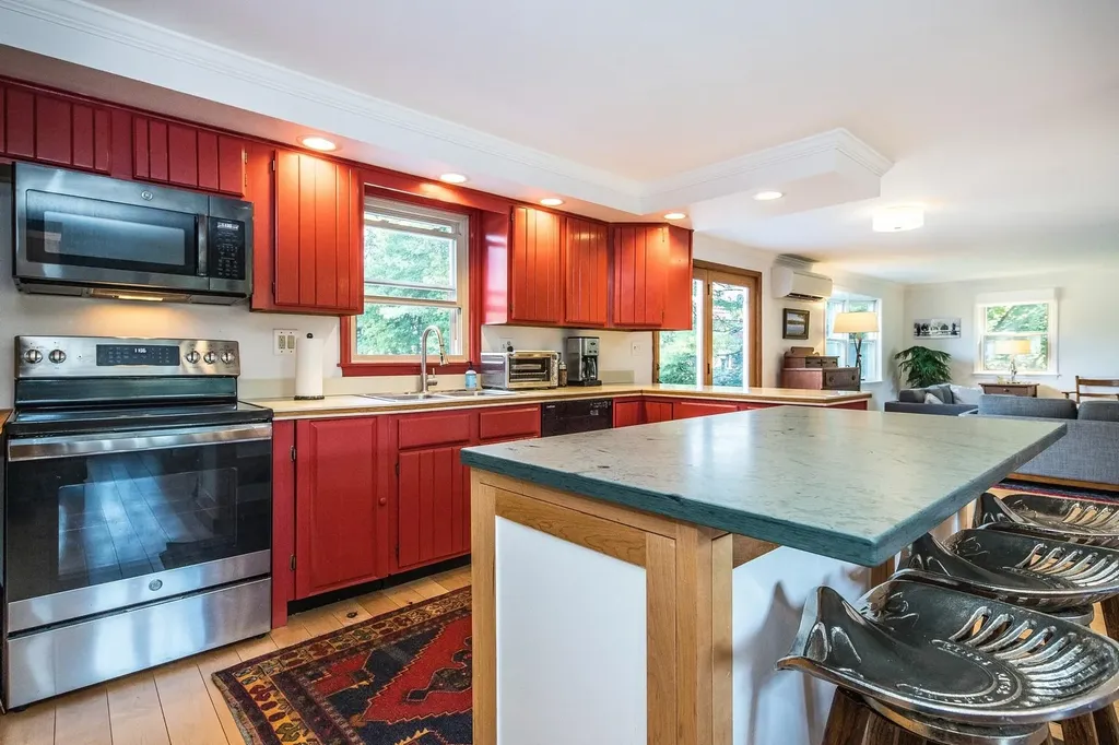 3 Orchard Drive Rutland City VT 05701