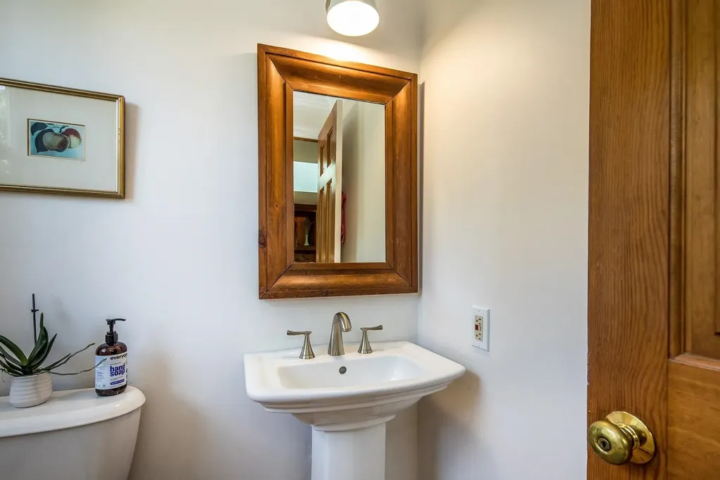 3 Orchard Drive Rutland City VT 05701