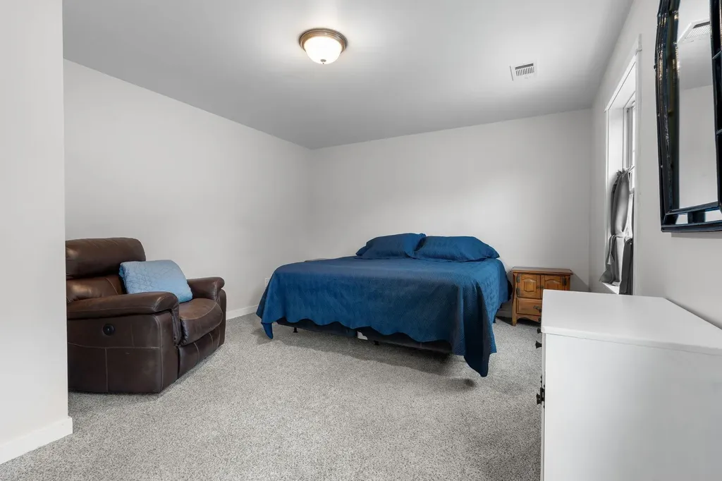 15 Dodge Hill Road Bennington NH 03442