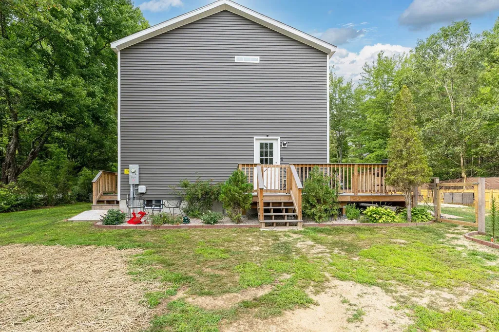 15 Dodge Hill Road Bennington NH 03442