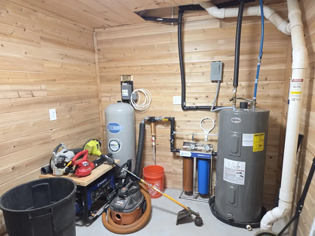 189 Covered Bridge Road Thornton NH 03285