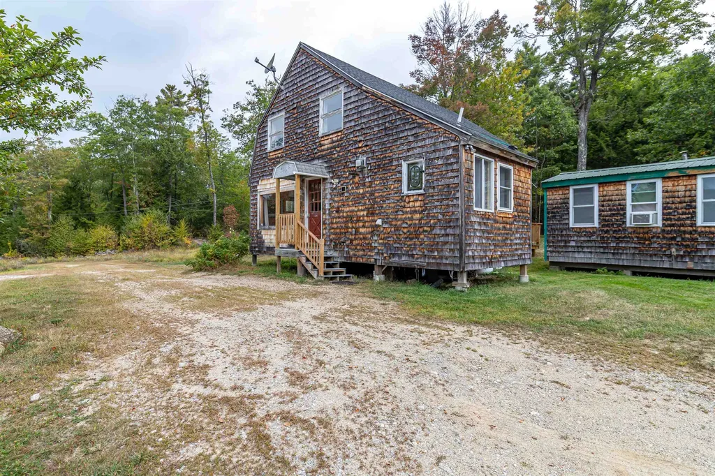 134 Hall Road Hillsborough NH 03244