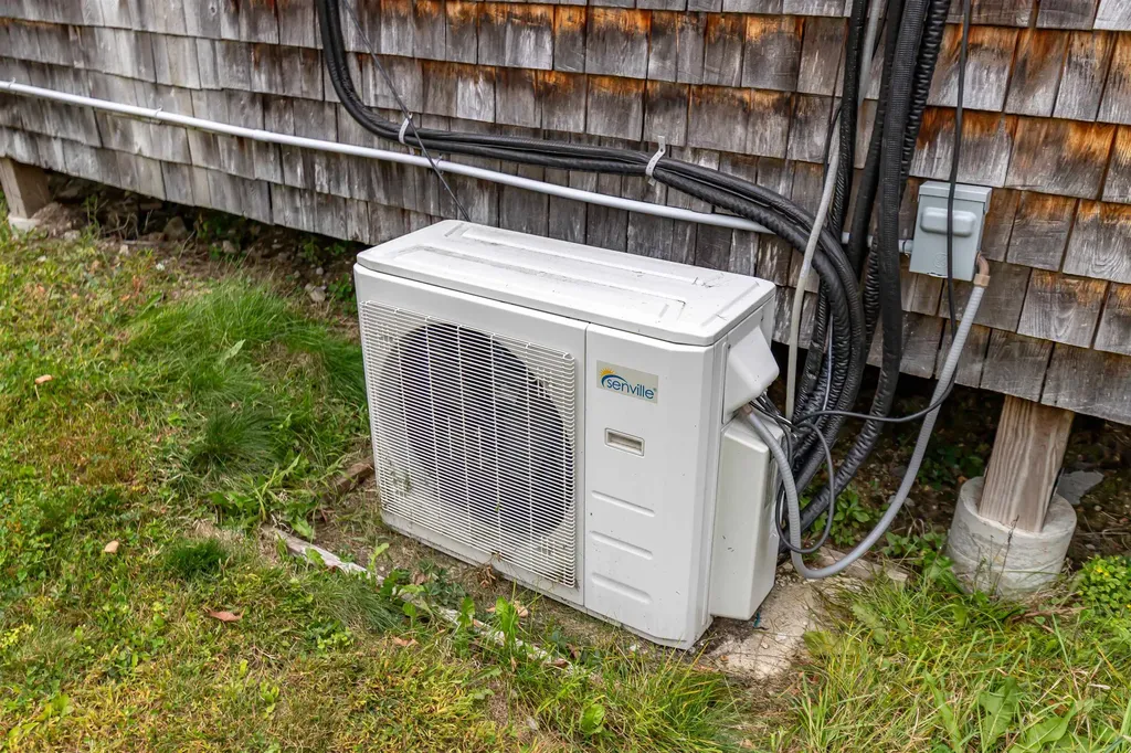 134 Hall Road Hillsborough NH 03244