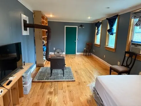 134 Hall Road Hillsborough NH 03244