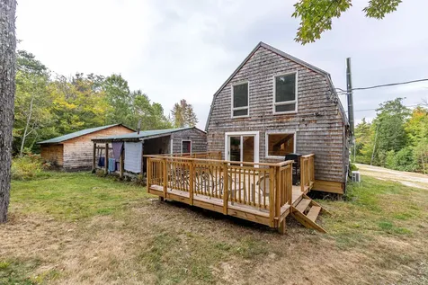 134 Hall Road Hillsborough NH 03244