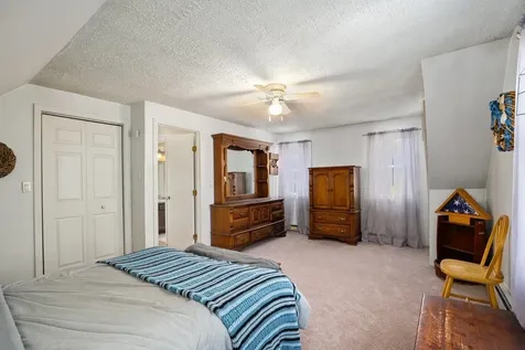 39 Prescott Road Raymond NH 03077