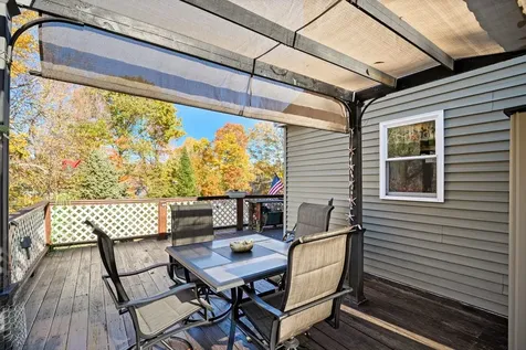 39 Prescott Road Raymond NH 03077