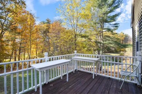 39 Prescott Road Raymond NH 03077