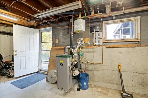 39 Prescott Road Raymond NH 03077