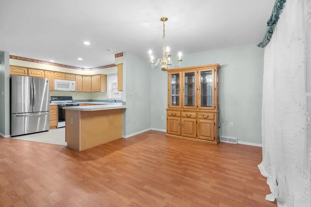 53 Heritage Way Manchester NH 03104
