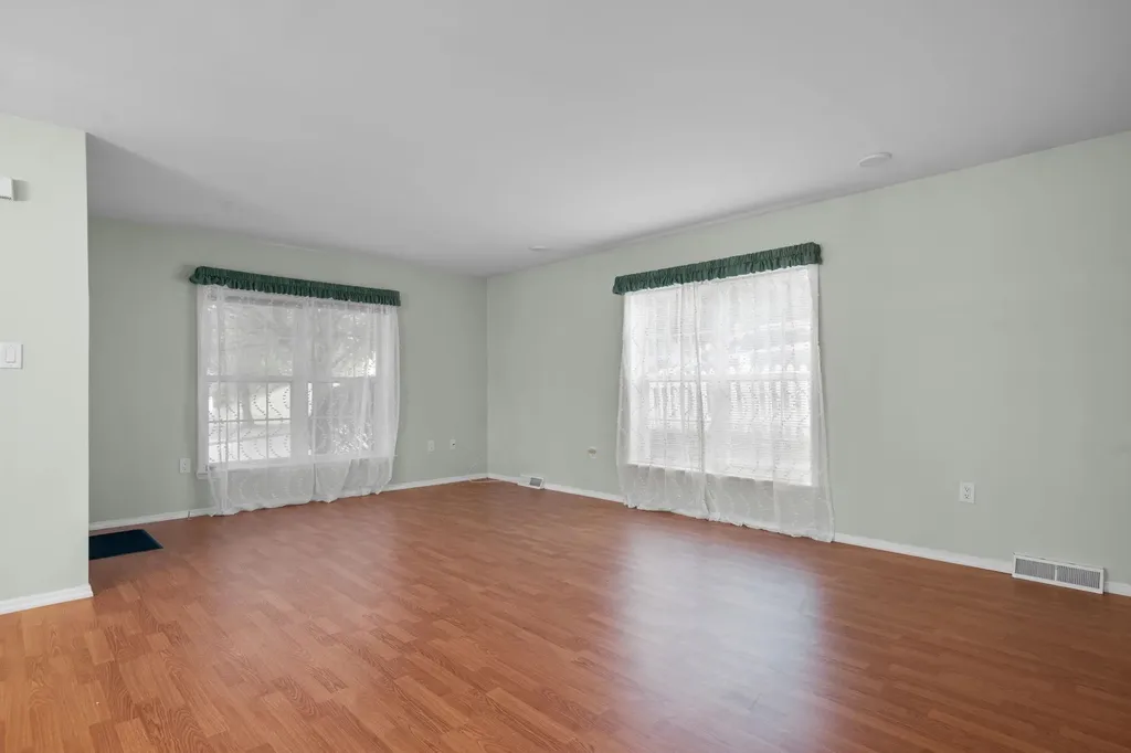 53 Heritage Way Manchester NH 03104