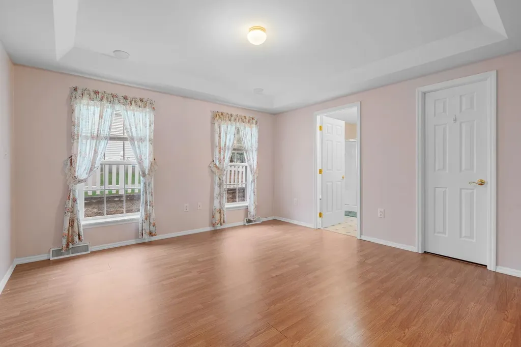 53 Heritage Way Manchester NH 03104