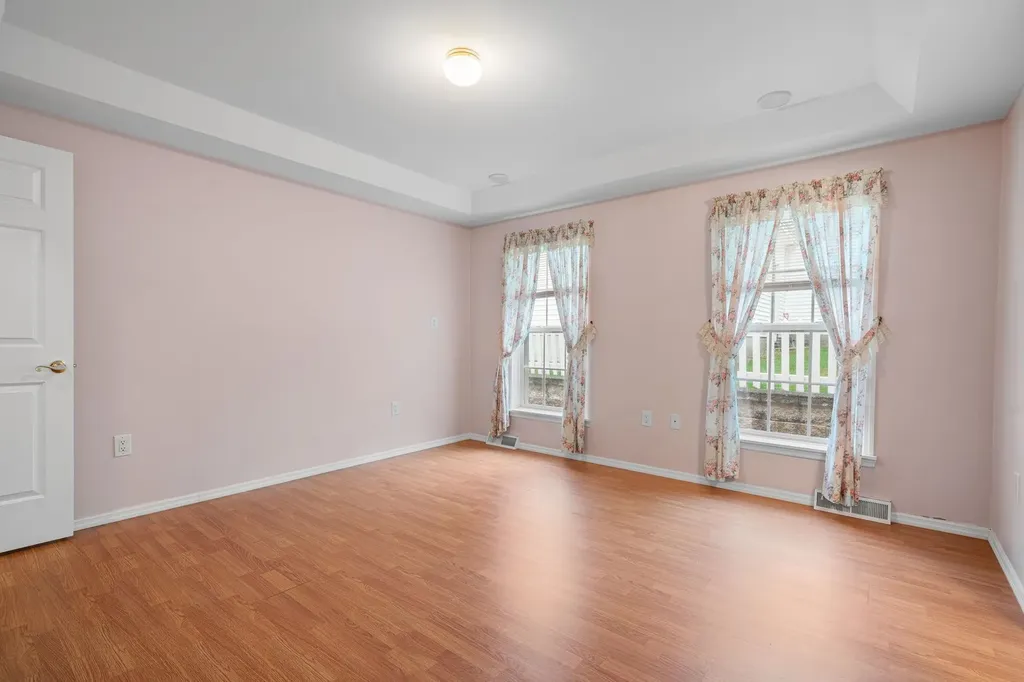 53 Heritage Way Manchester NH 03104