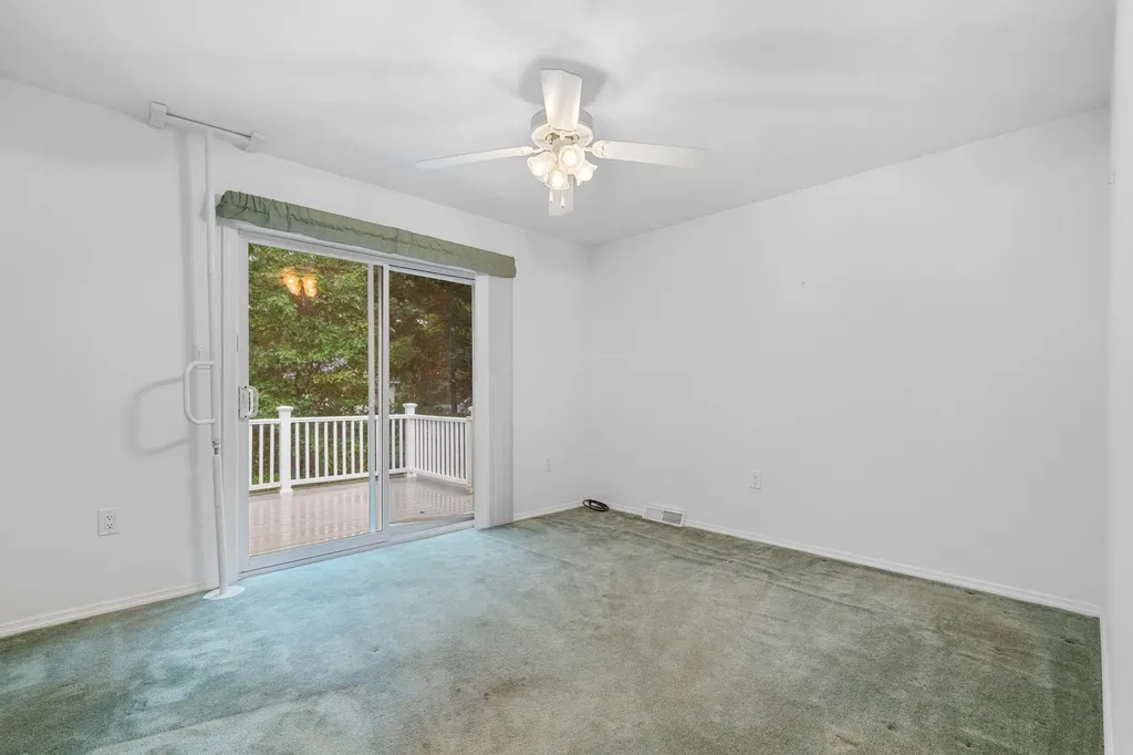 53 Heritage Way Manchester NH 03104