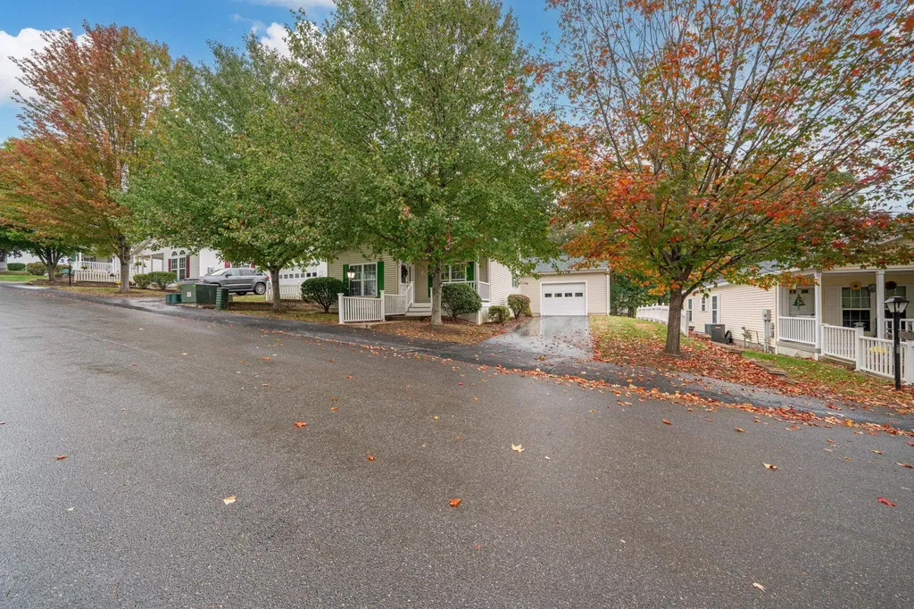 53 Heritage Way Manchester NH 03104