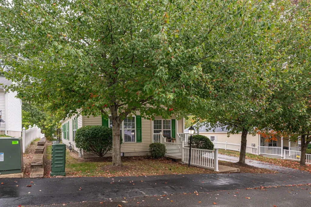 53 Heritage Way Manchester NH 03104