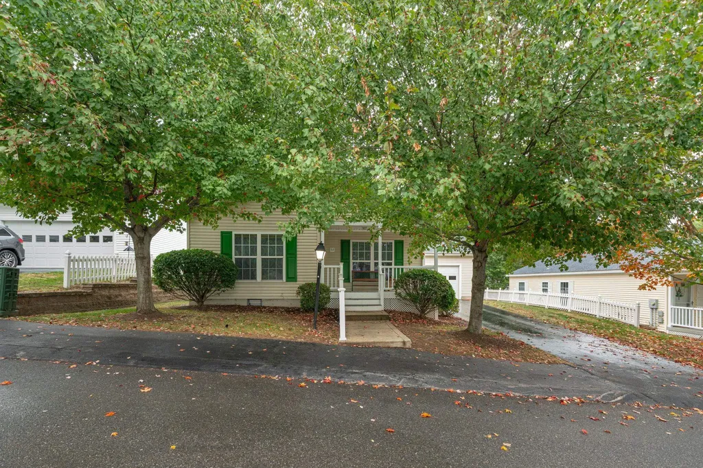 53 Heritage Way Manchester NH 03104