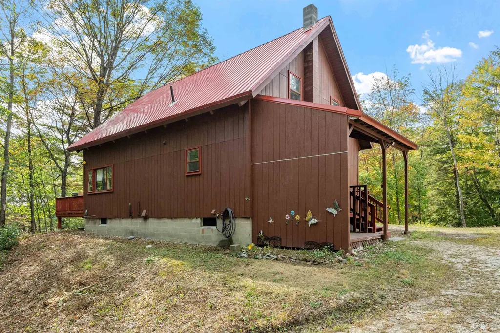 309 Waukeena Lake Road Danbury NH 03230