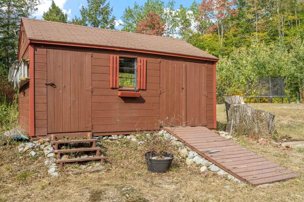 309 Waukeena Lake Road Danbury NH 03230