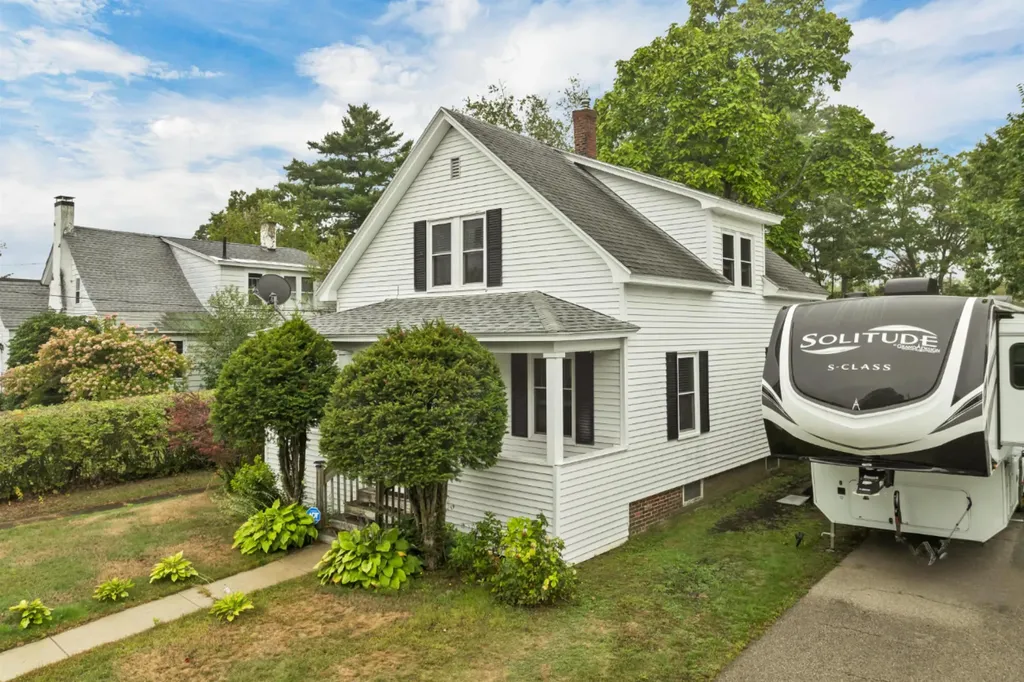 53 Washington Street Rochester NH 03867