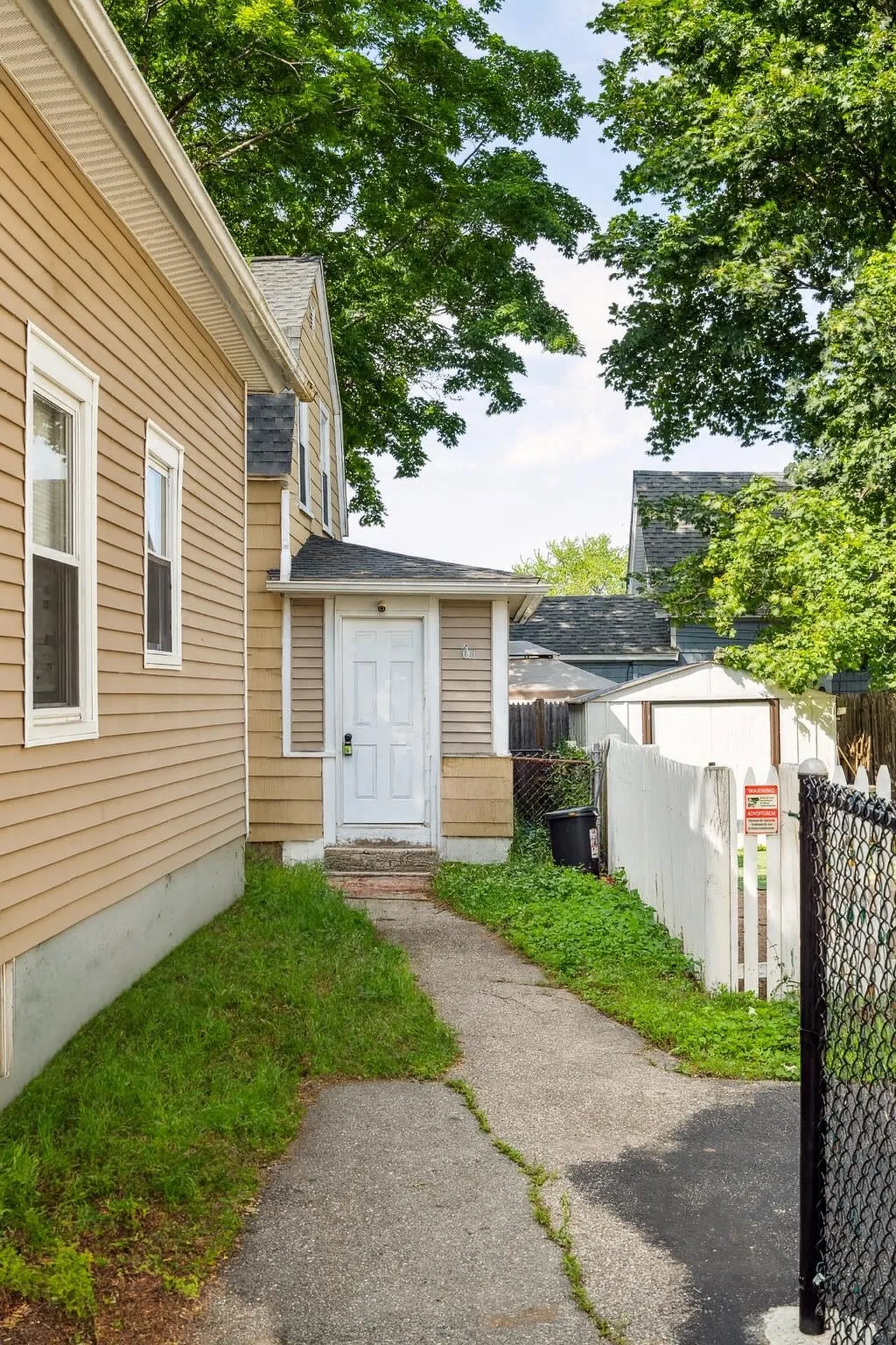 3 1/2 Beacon Court Nashua NH 03064