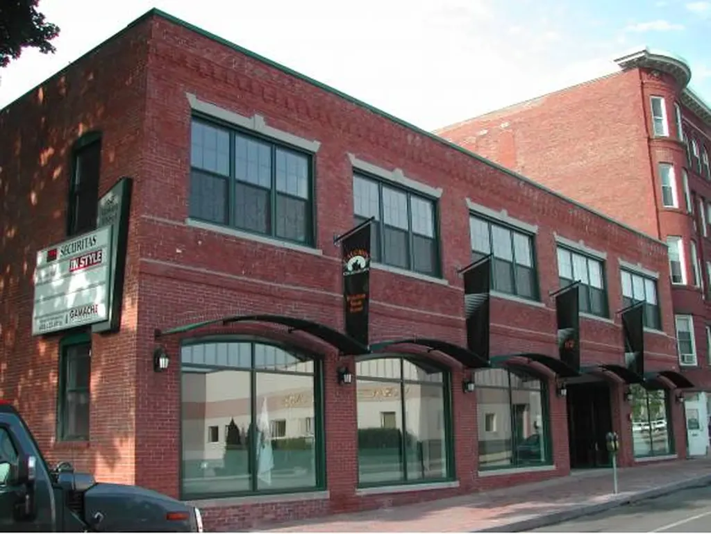 62 Lowell Street Manchester NH 03101