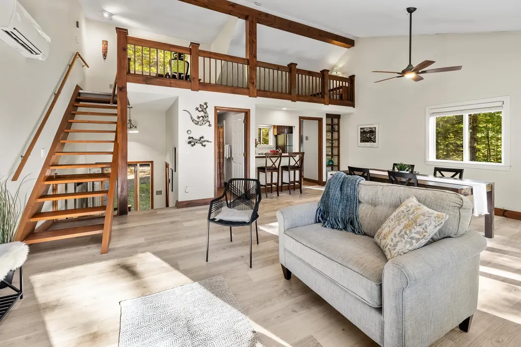 525 Morgan Road Hartford VT 05059